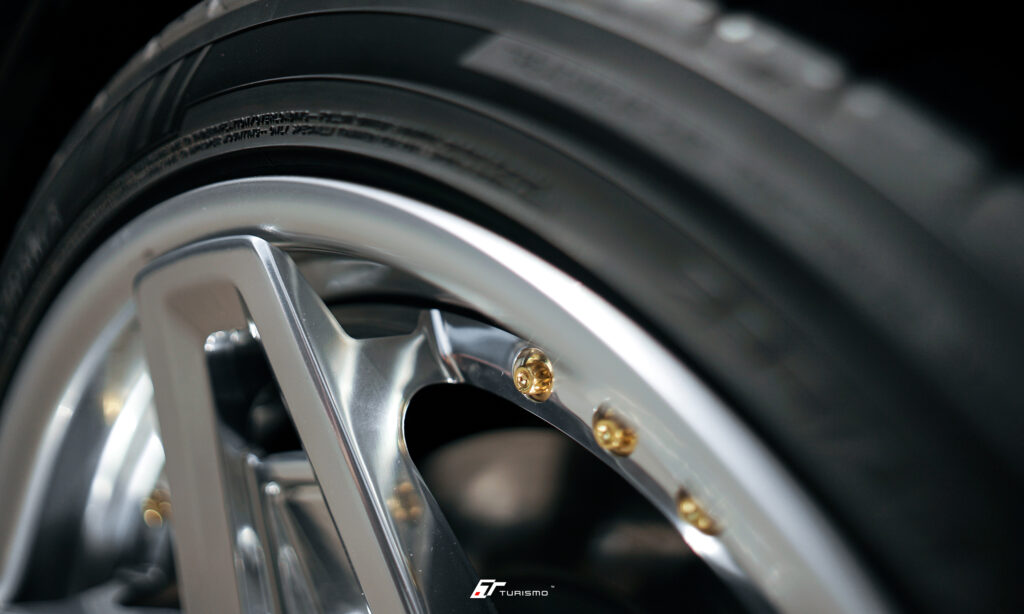 Ferrari Testarossa - Turismo Forged Wheels - TST Satin SIlver/Polished