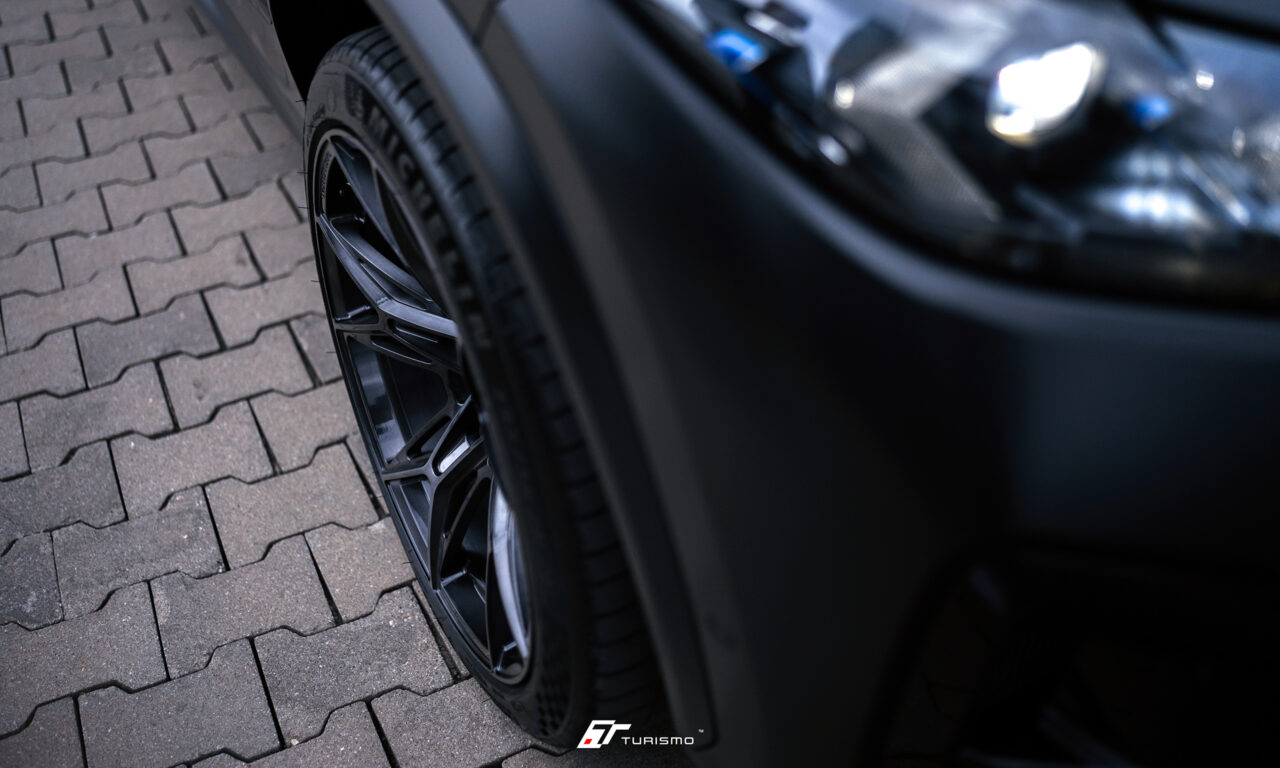 BMW X6M Turismo Forged Wheels - C01 Brushed Deep Black