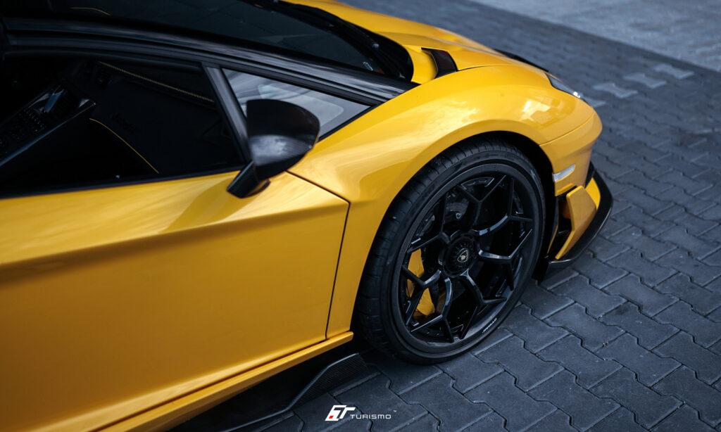 Lamborghini Aventador SVJ Turismo Forged Wheels - Custom Carbon Wheels