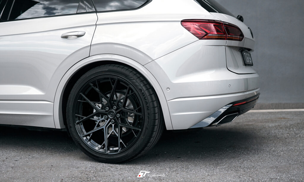 Volkswagen Touareg (MK3) Turismo Forged Wheels - C13 Gloss Black