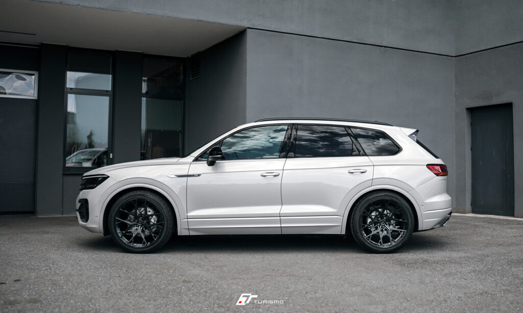Volkswagen Touareg (MK3) Turismo Forged Wheels - C13 Gloss Black