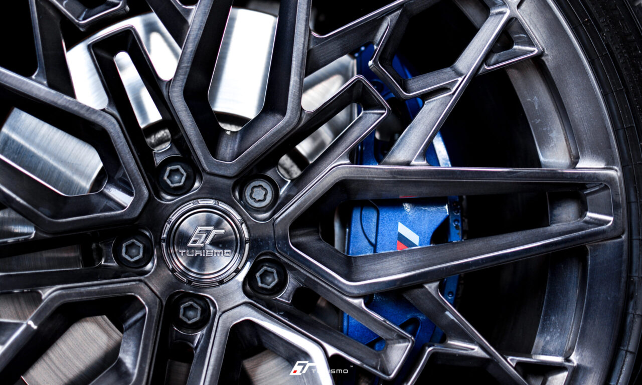 BMW X7 Turismo Forged Wheels - IS05 Brushed Deep Black