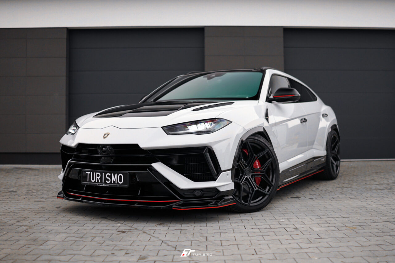 Lamborghini Urus Turismo Forged Wheels - C04 Gloss Black