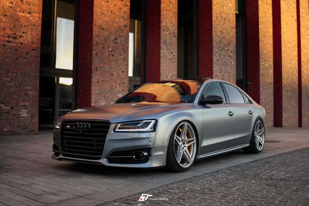 Audi S8 D4 Turismo Flowform Wheels - INVENTA Silver