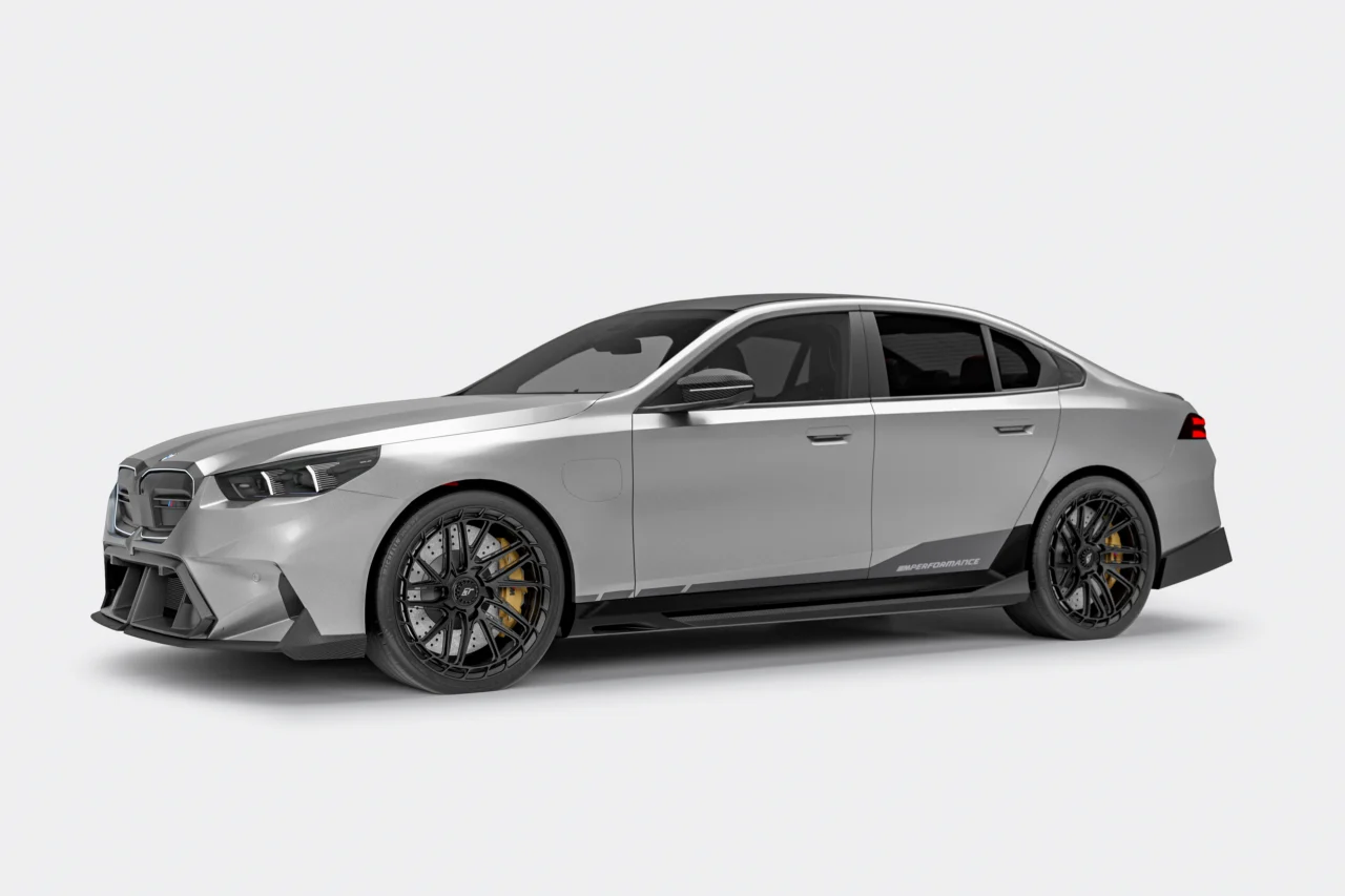 Felgi z kutego aluminium Turismo Forged DVF.EVO-R Brushed Deep Black na samochodzie BMW M5 G90.