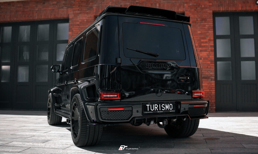 Mercedes G63 AMG BRABUS G800 na kutych felgach Turismo LX06-R 23 cale Gloss Black